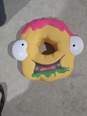 Thiker Rubber Dog Yellow Donut Character Toy with Pink Frosting